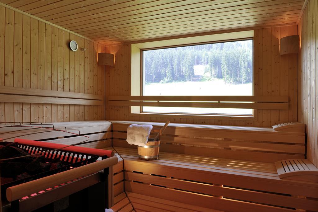 Familienhotel Moos-Alm Lienz Exterior photo