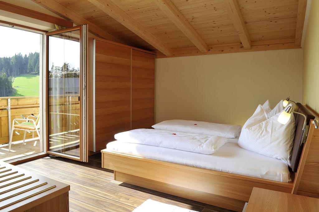 Familienhotel Moos-Alm Lienz Room photo