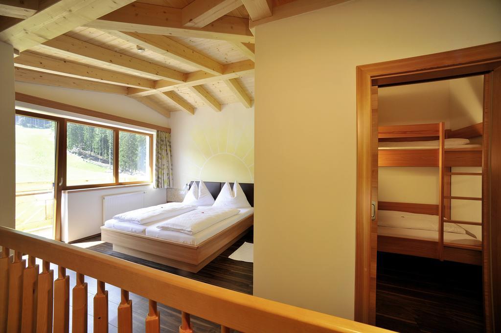 Familienhotel Moos-Alm Lienz Room photo