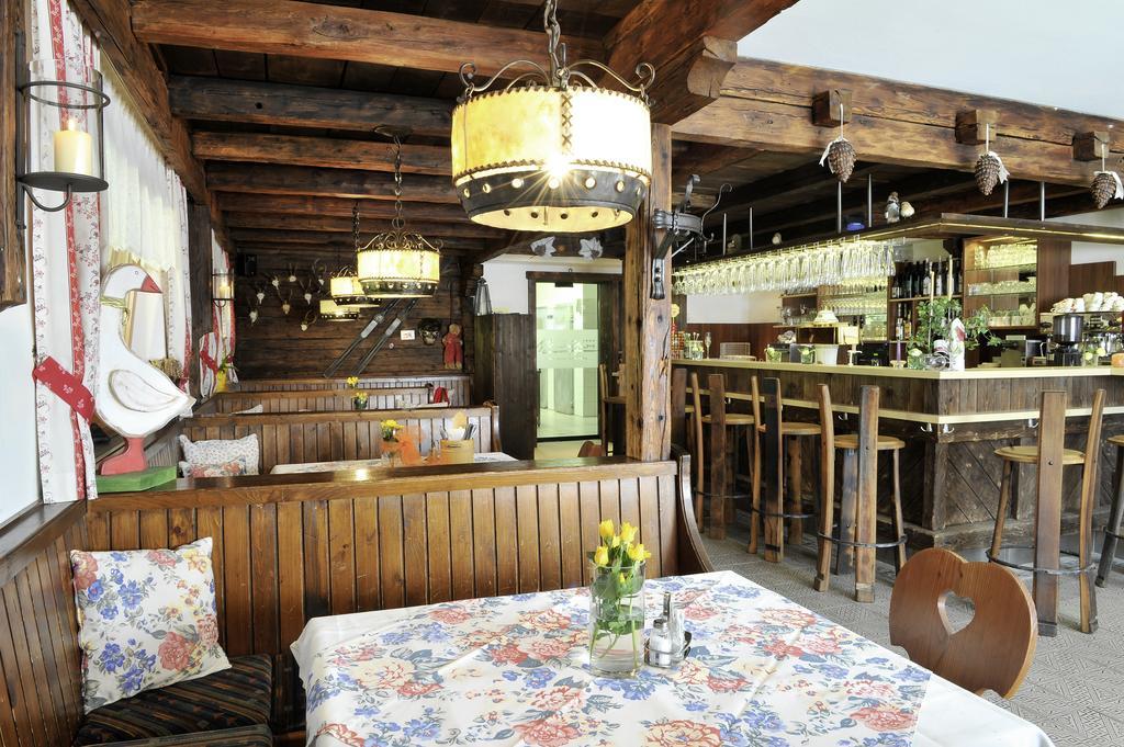 Familienhotel Moos-Alm Lienz Exterior photo